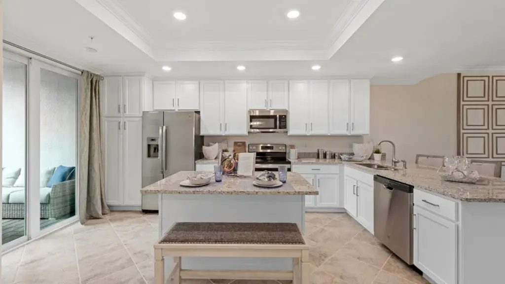 Bromelia Ii model interior at Calusa Country Club in Lakewood Ranch, Florida photo 5